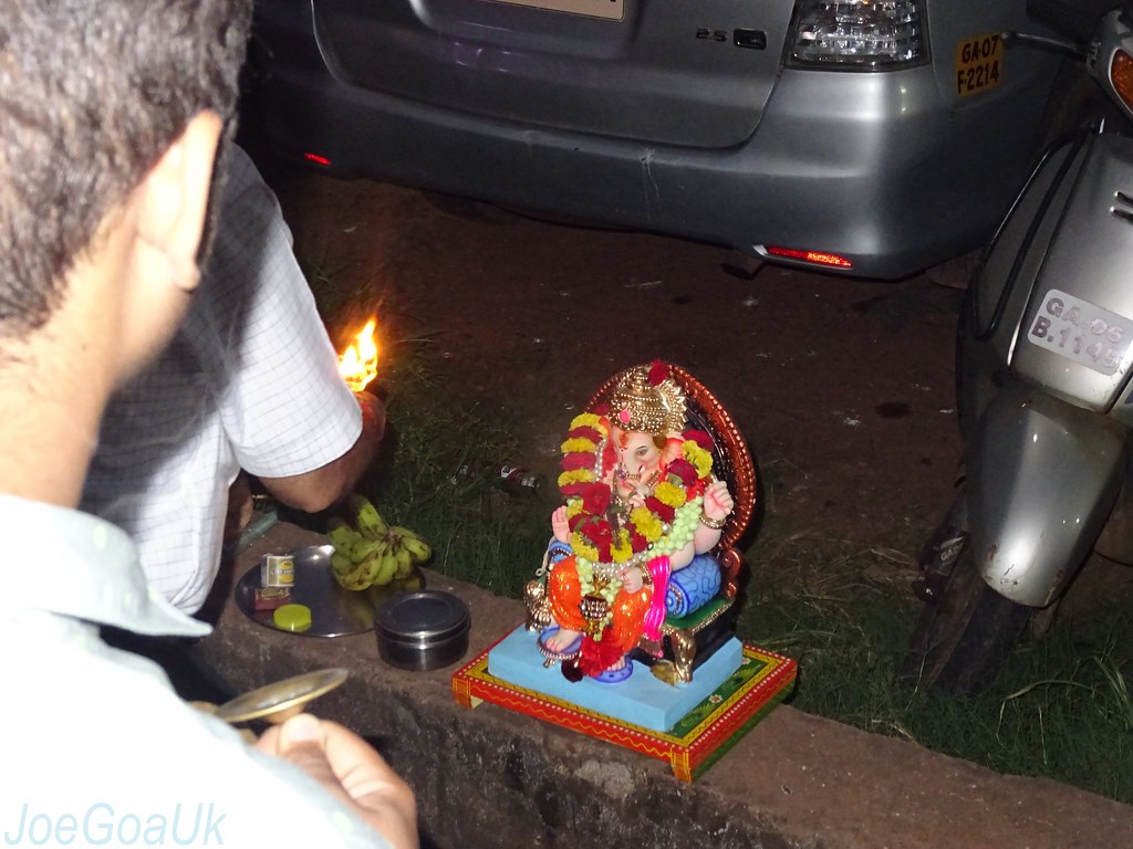 Ritual <br>Explanations by<br> Expert  Guide